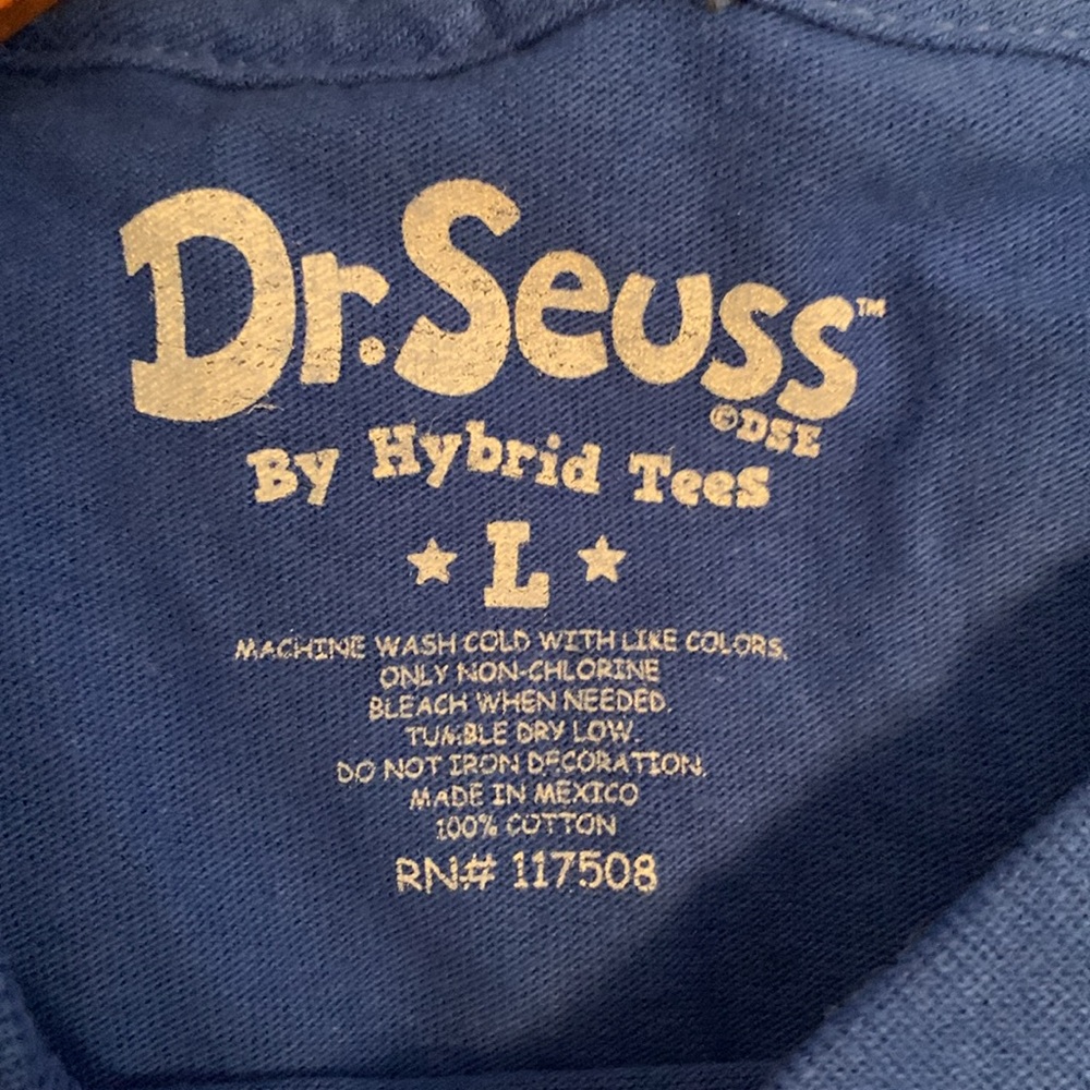 New with tags blue short sleeve t-shirt shirt Men’s size large Dr. Seuss cat hat - Picture 9 of 10